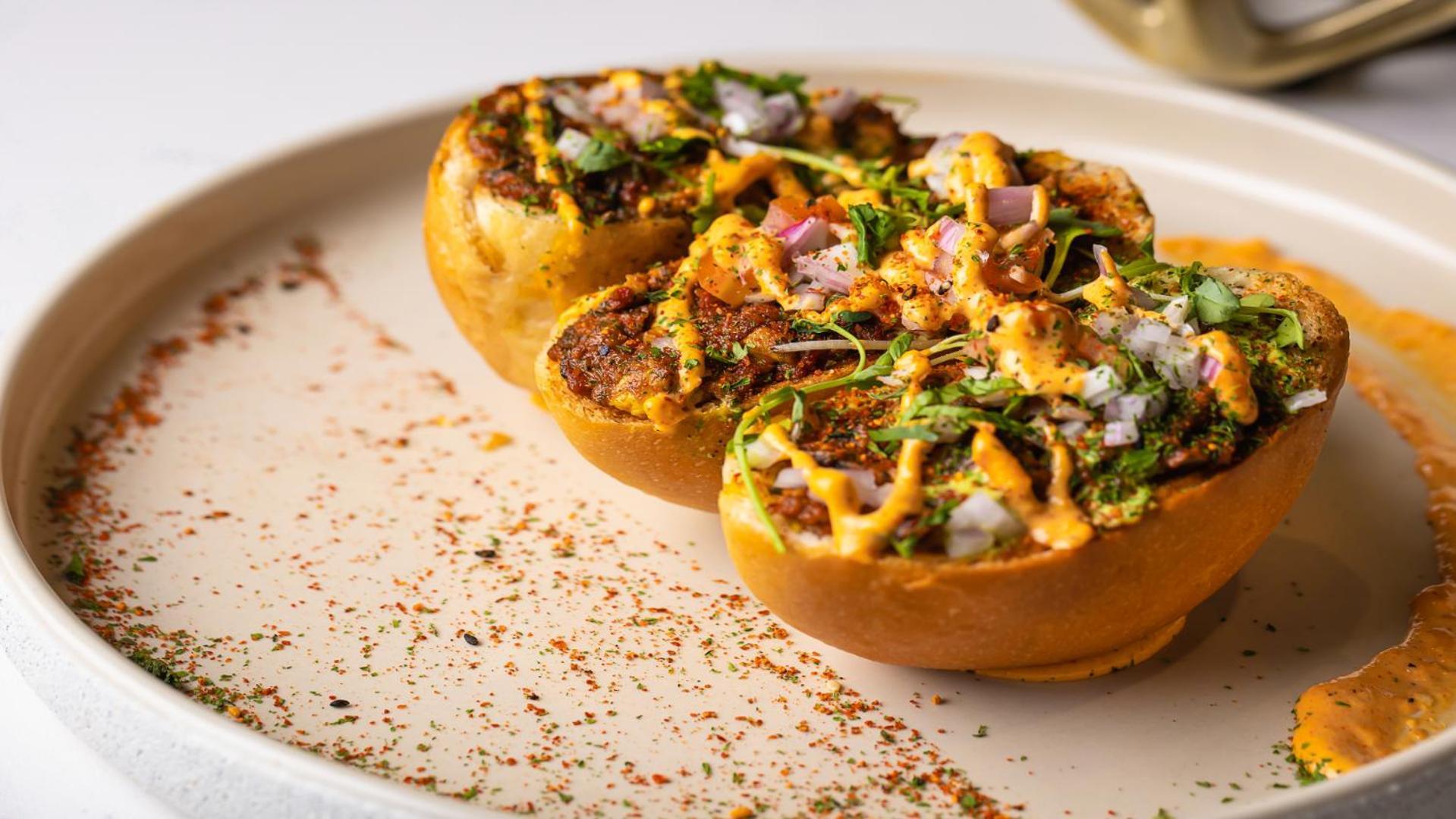 Novotel Mumbai International Airport מראה חיצוני תמונה A paneer tikka masala