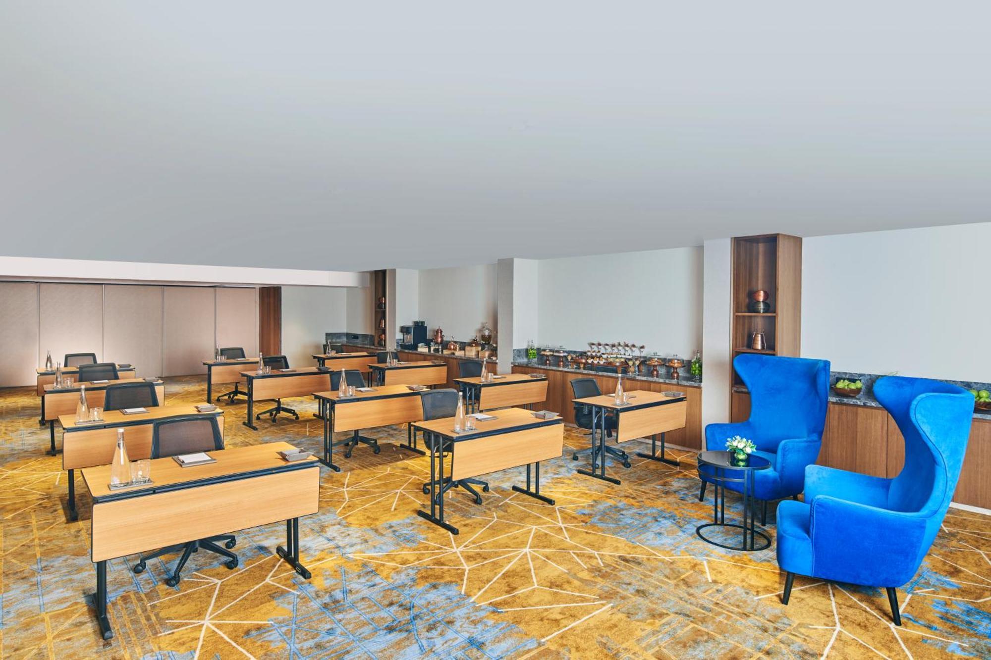 Novotel Mumbai International Airport מראה חיצוני תמונה Meeting room